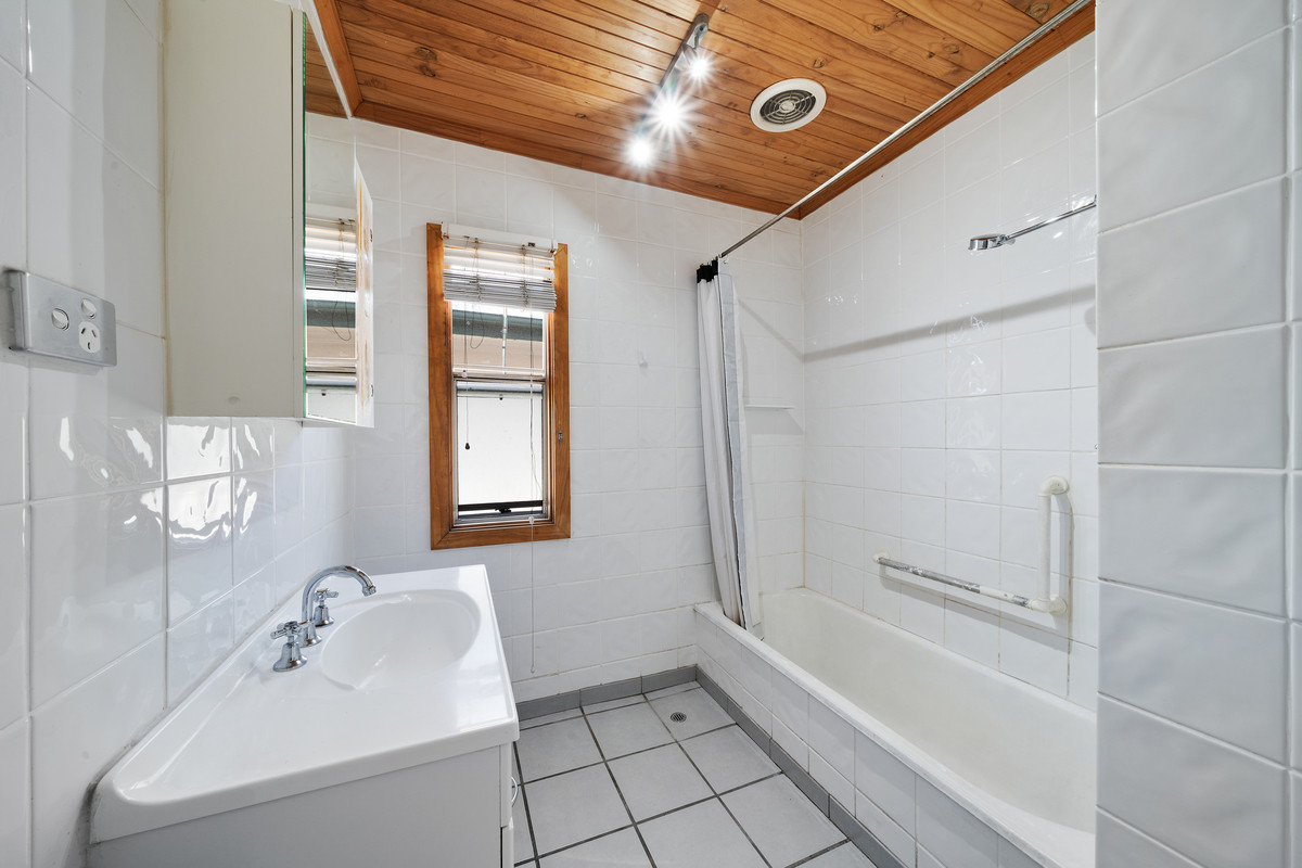 114 Blinzinger Road, Banyo