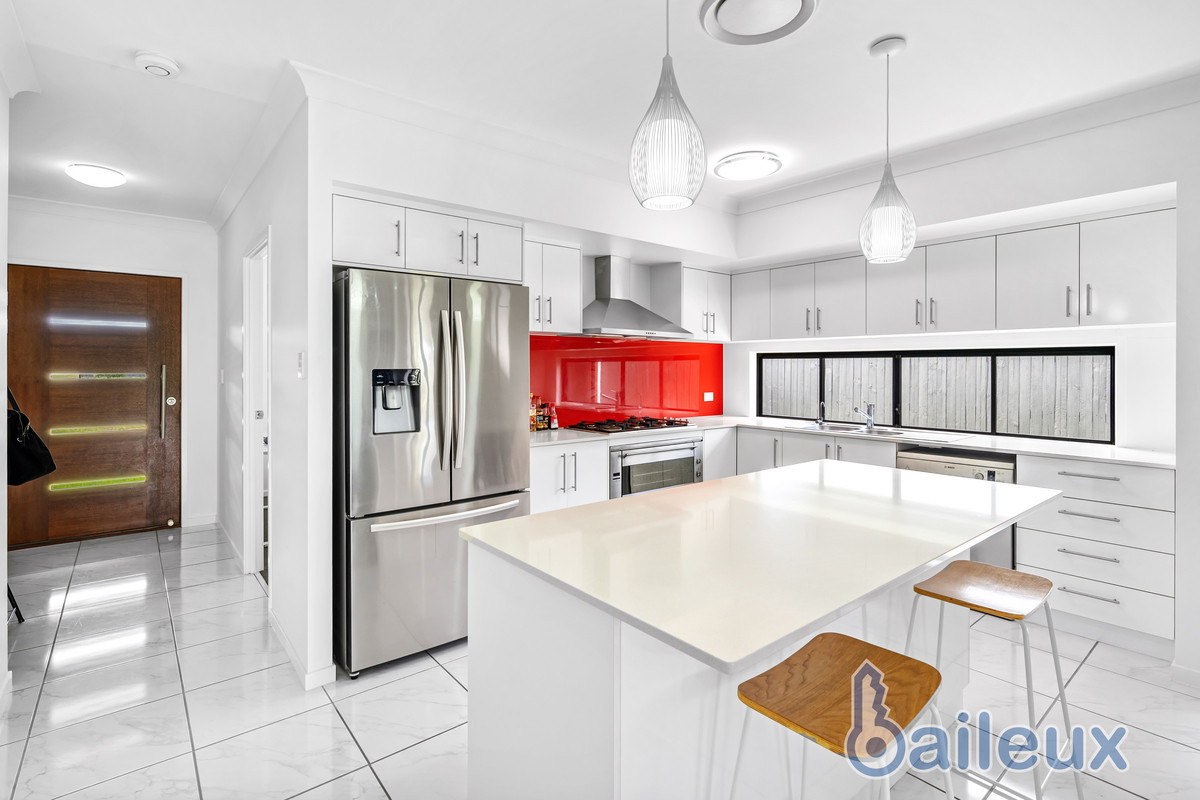 Stylish, modern furnished rental in Rural View Baileux Mackay