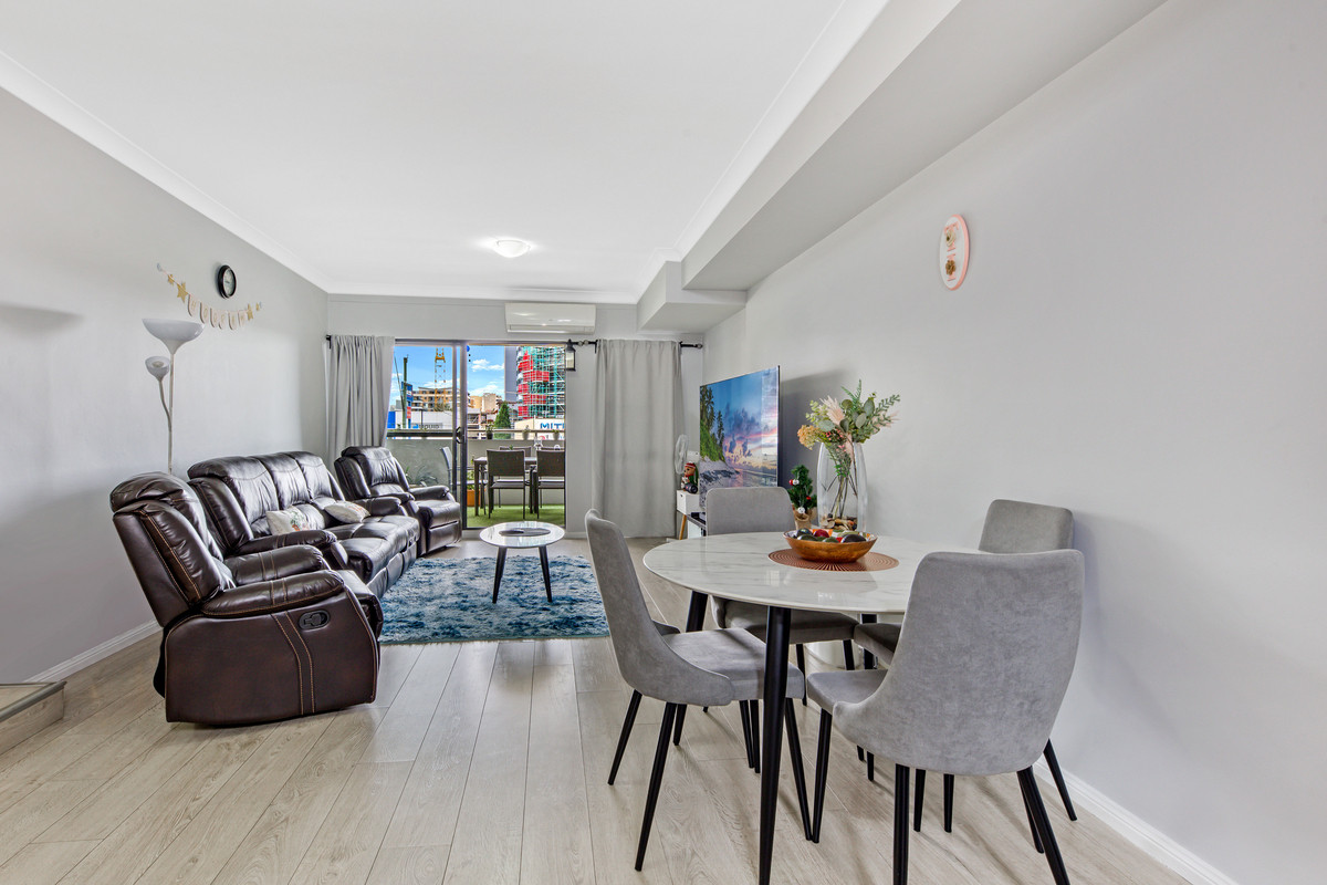 Big, Bold and Beautiful In a Sought After Location Best Value Real Estate