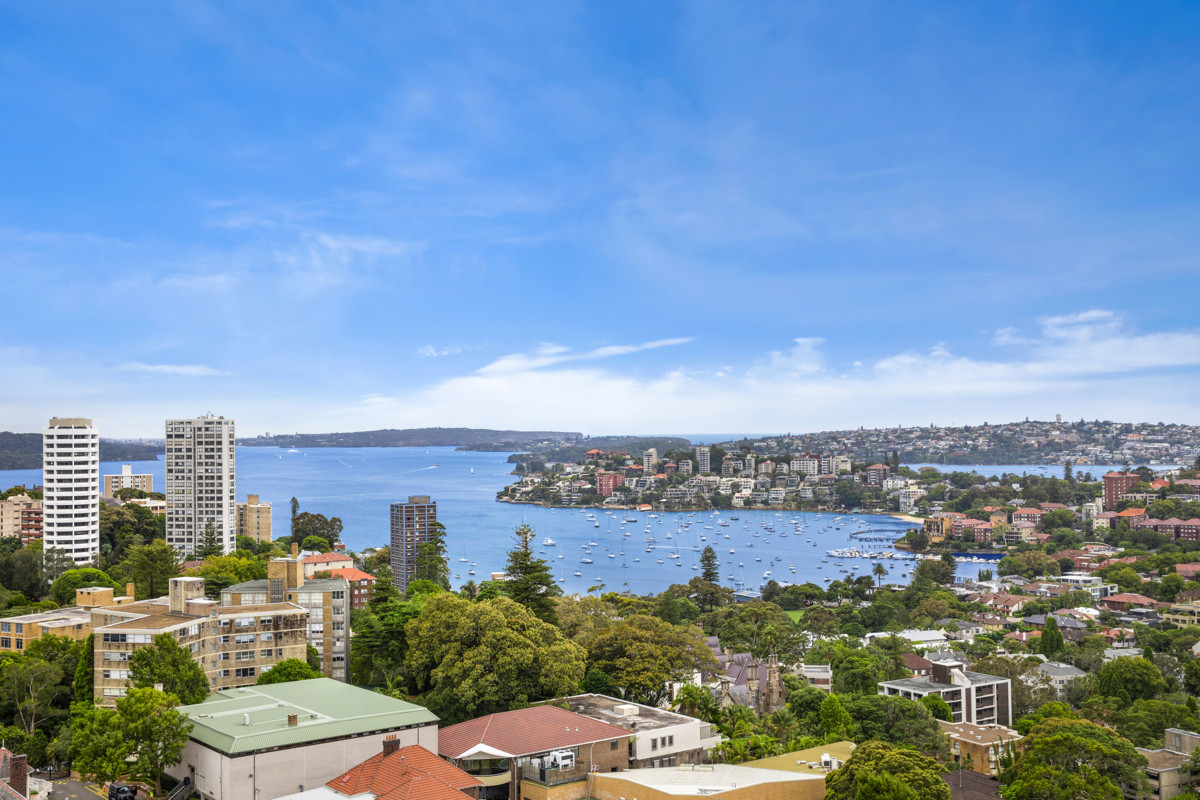 Stunning Ranelagh "F" wing apartment, with spectacular harbour views
