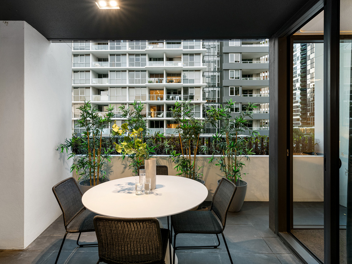 Discover Exceptional Living at Y43 in Teneriffe Gallery