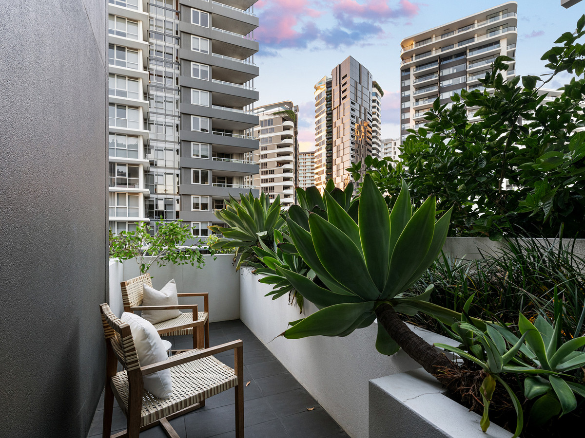 Discover Exceptional Living at Y43 in Teneriffe Gallery