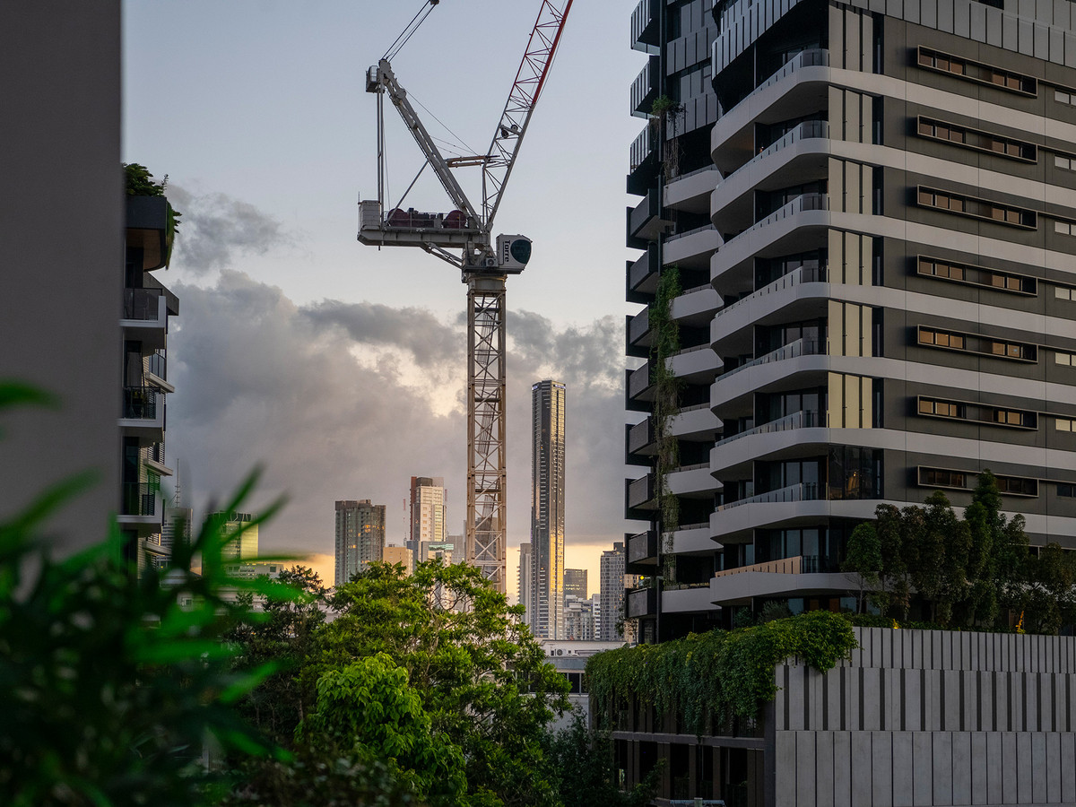 Discover Exceptional Living at Y43 in Teneriffe Gallery