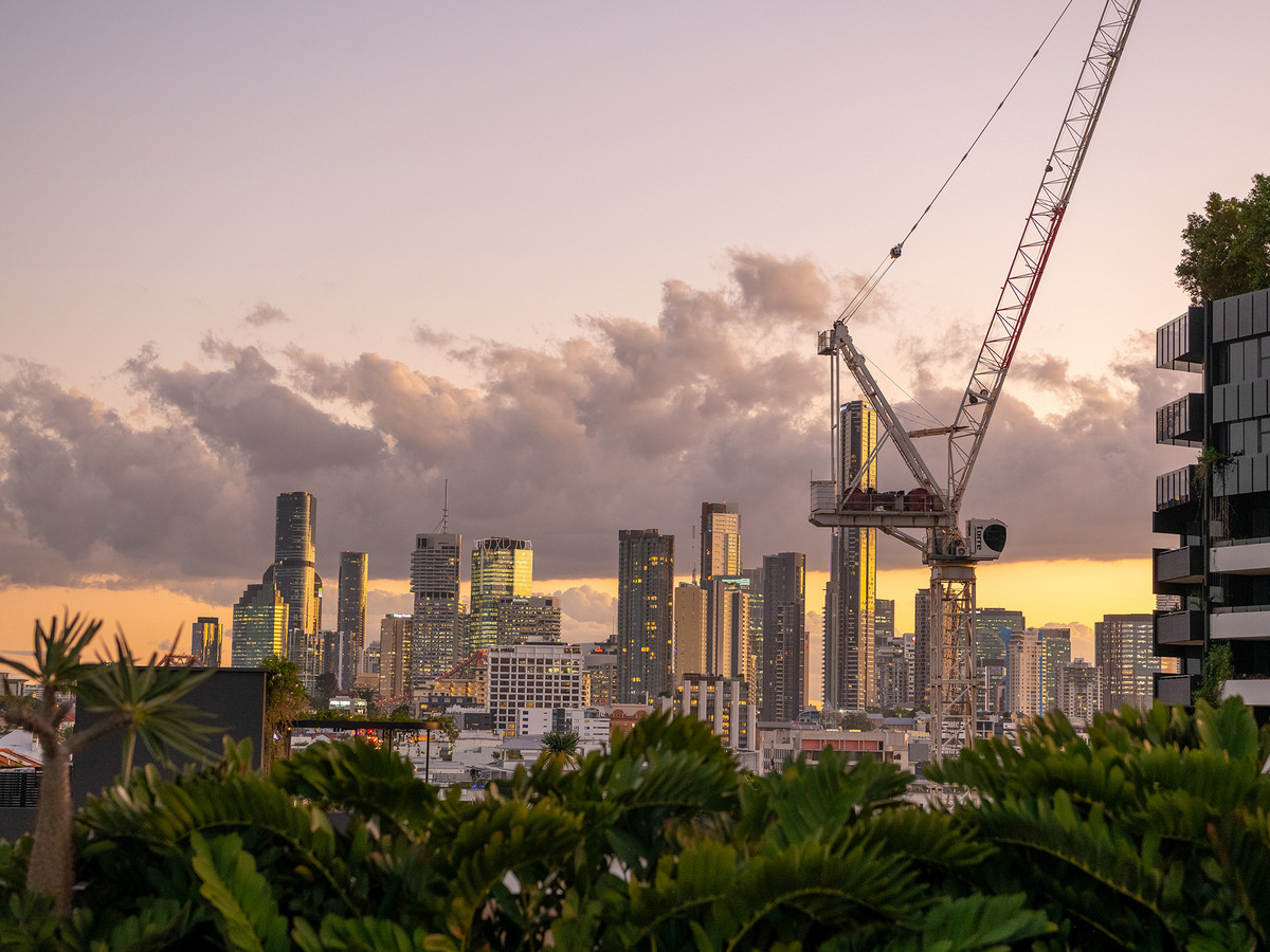 Discover Exceptional Living at Y43 in Teneriffe Gallery