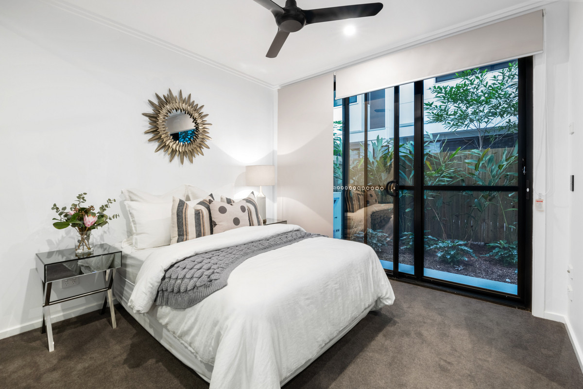 TRIBECA BULIMBA Gallery