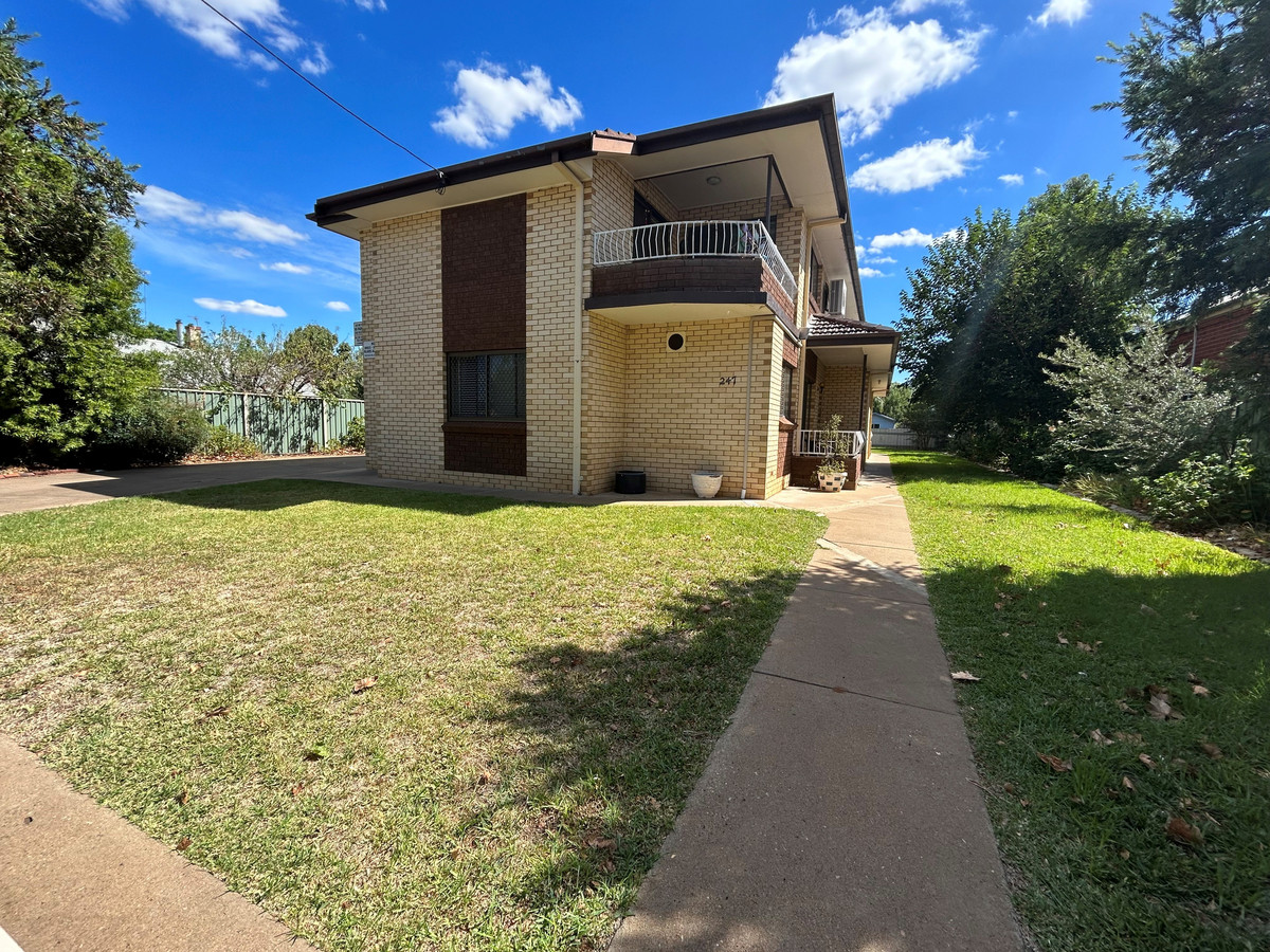 2 BEDROOM UNIT IN CONVENIENT SOUTH CENTRAL Dubbo Real Estate Agency
