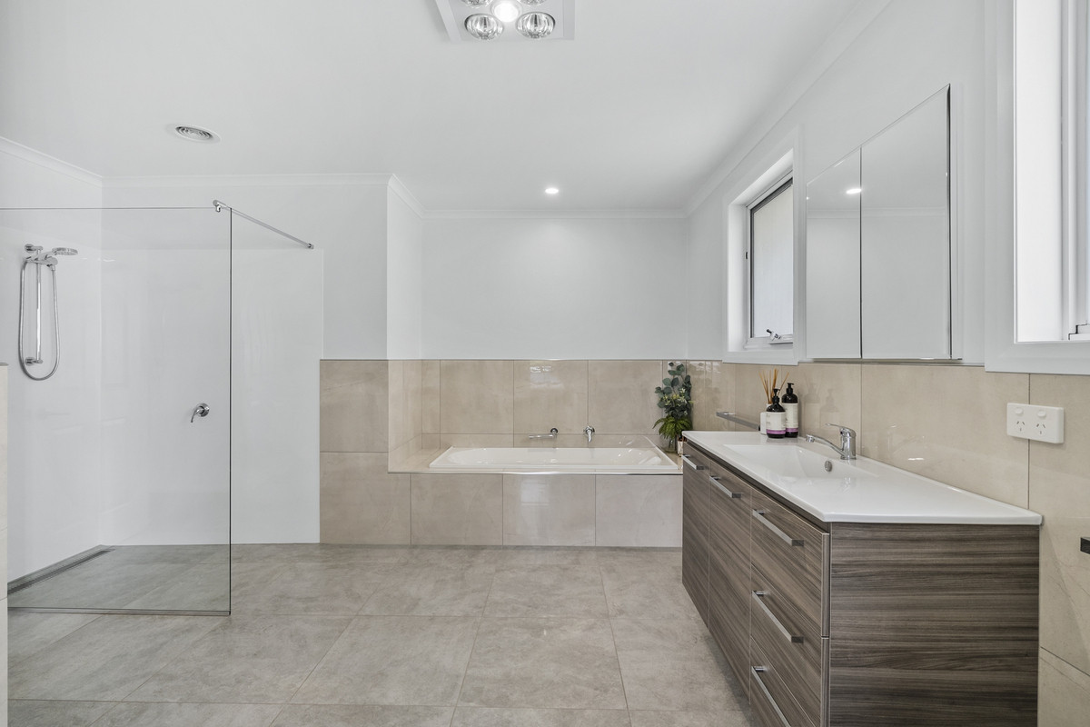 12 Lord Street, Triabunna, TAS, 7190 - Image 15