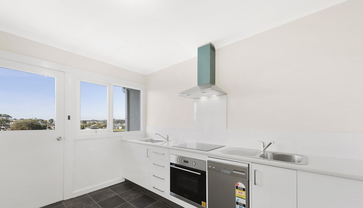 3/29a Middle Road, Devonport, TAS, 7310 - Image 4