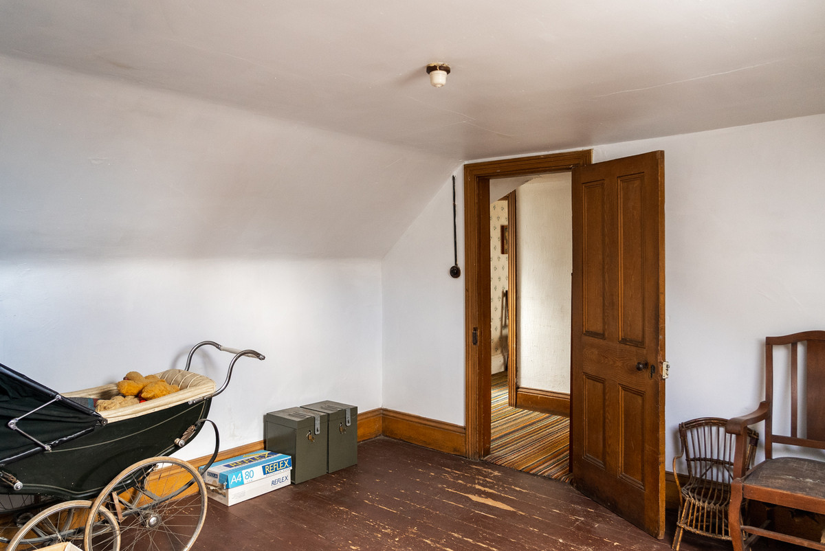 Warkworth House, East Devonport, TAS, 7310 - Image 12