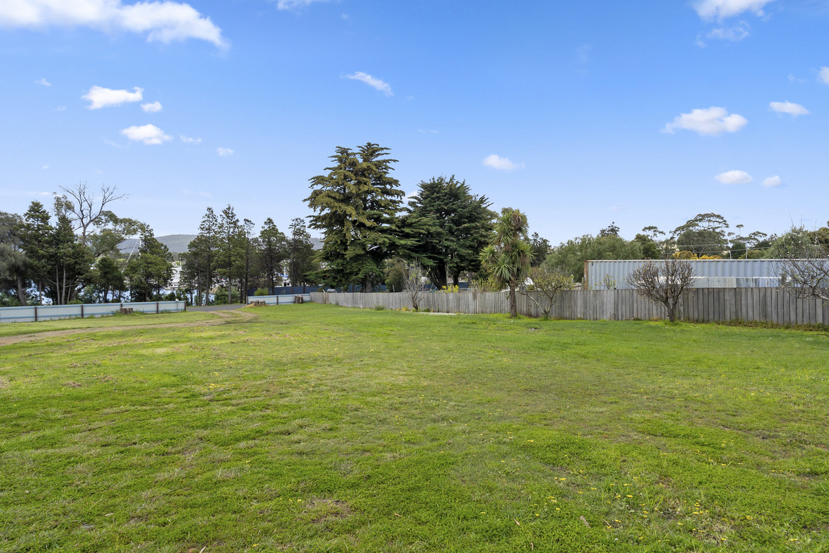 23A Esplanade East, Triabunna, TAS, 7190 - Image 20