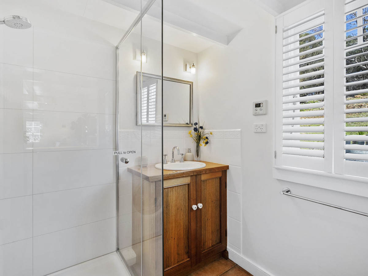 12 Addison Street, Swansea, TAS, 7190 - Image 11