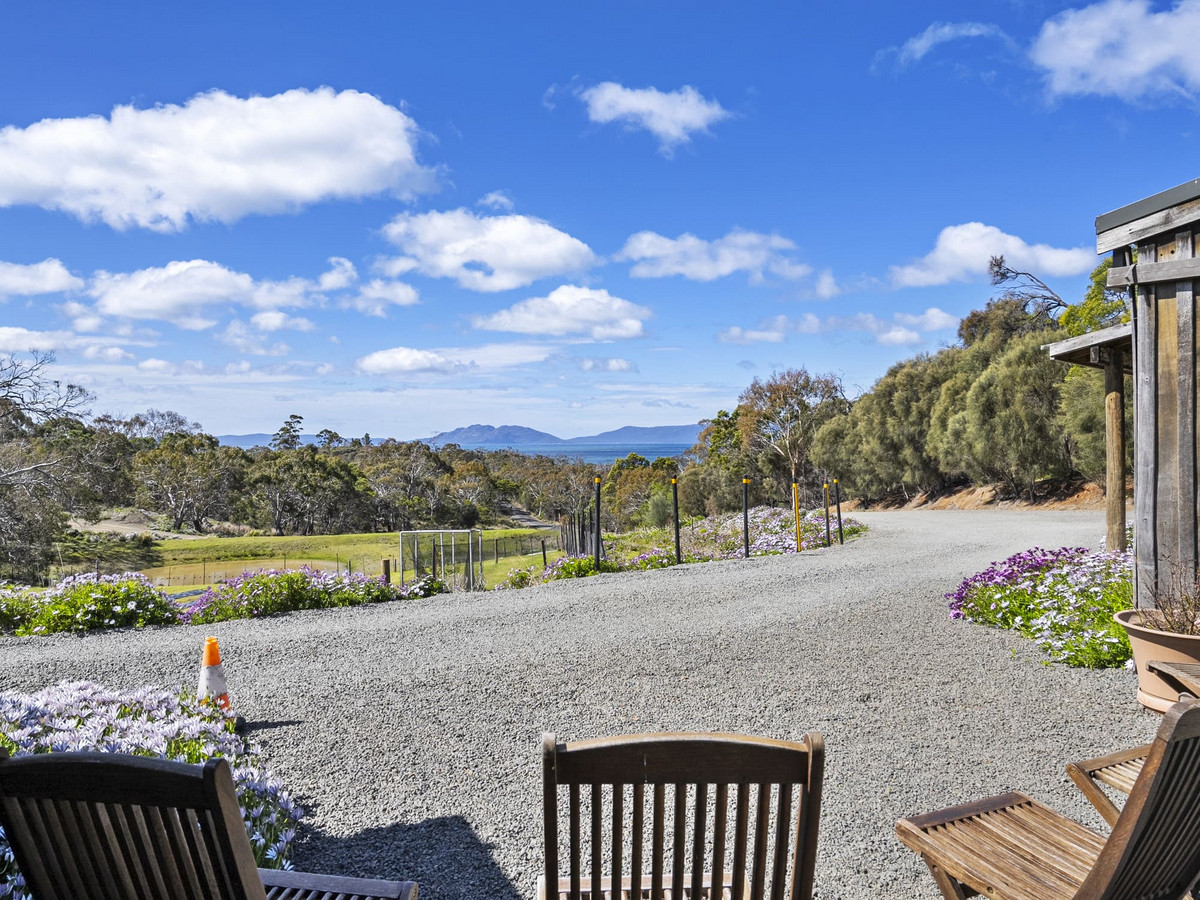 12 Addison Street, Swansea, TAS, 7190 - Image 24