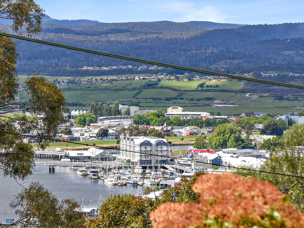 5 South Bank, Trevallyn, TAS, 7250 - Image 24