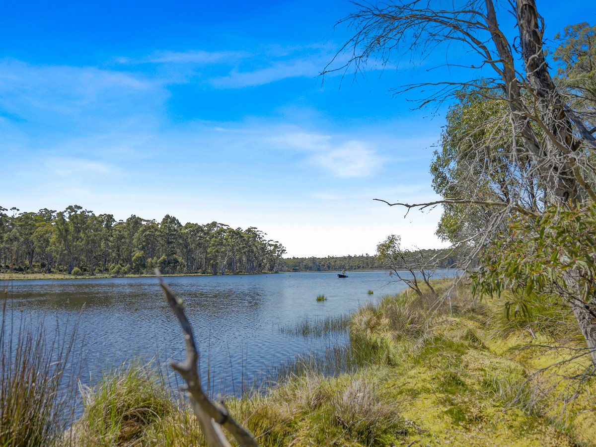 16 Pauciflora Drive, London Lakes, TAS, 7140 - Image 30