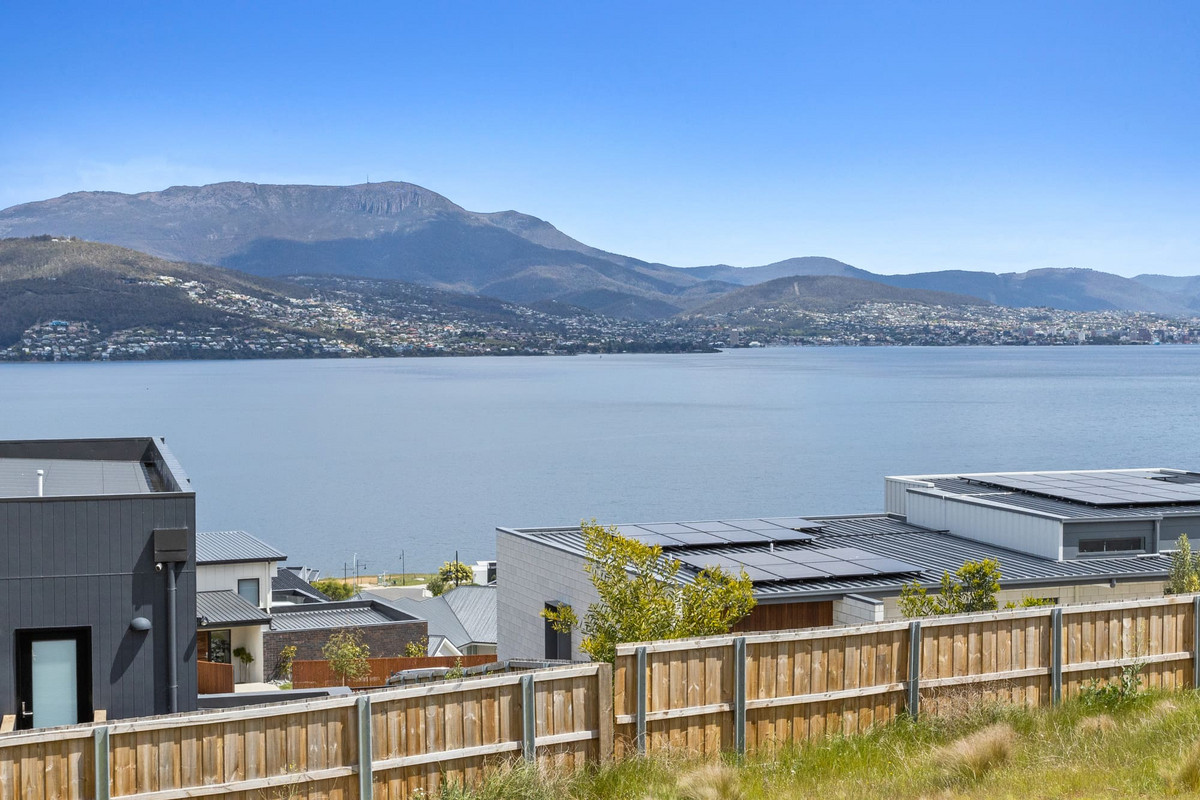 18 Bindara Road, Tranmere, TAS, 7018 - Image 2