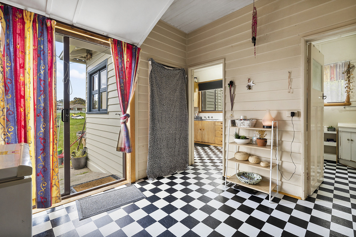 19 Esplanade East, Triabunna, TAS, 7190 - Image 12