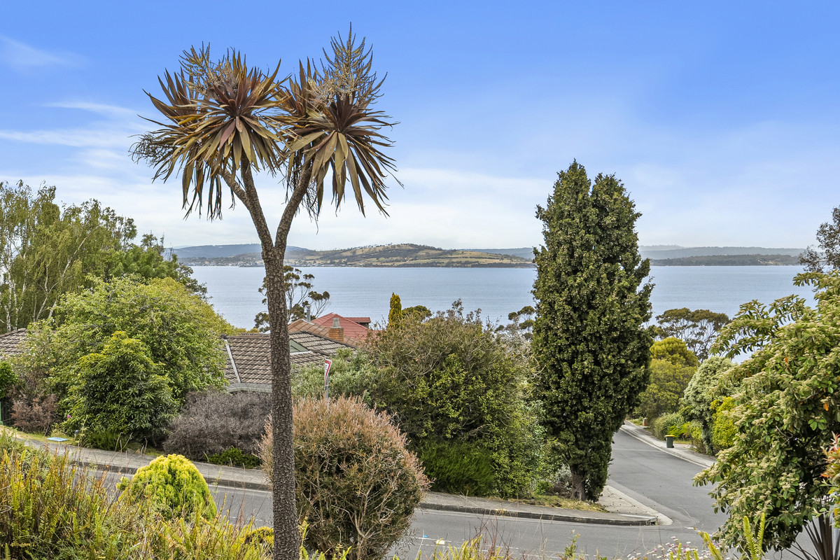 68 Suncoast Drive, Blackmans Bay, TAS, 7052 - Image 27