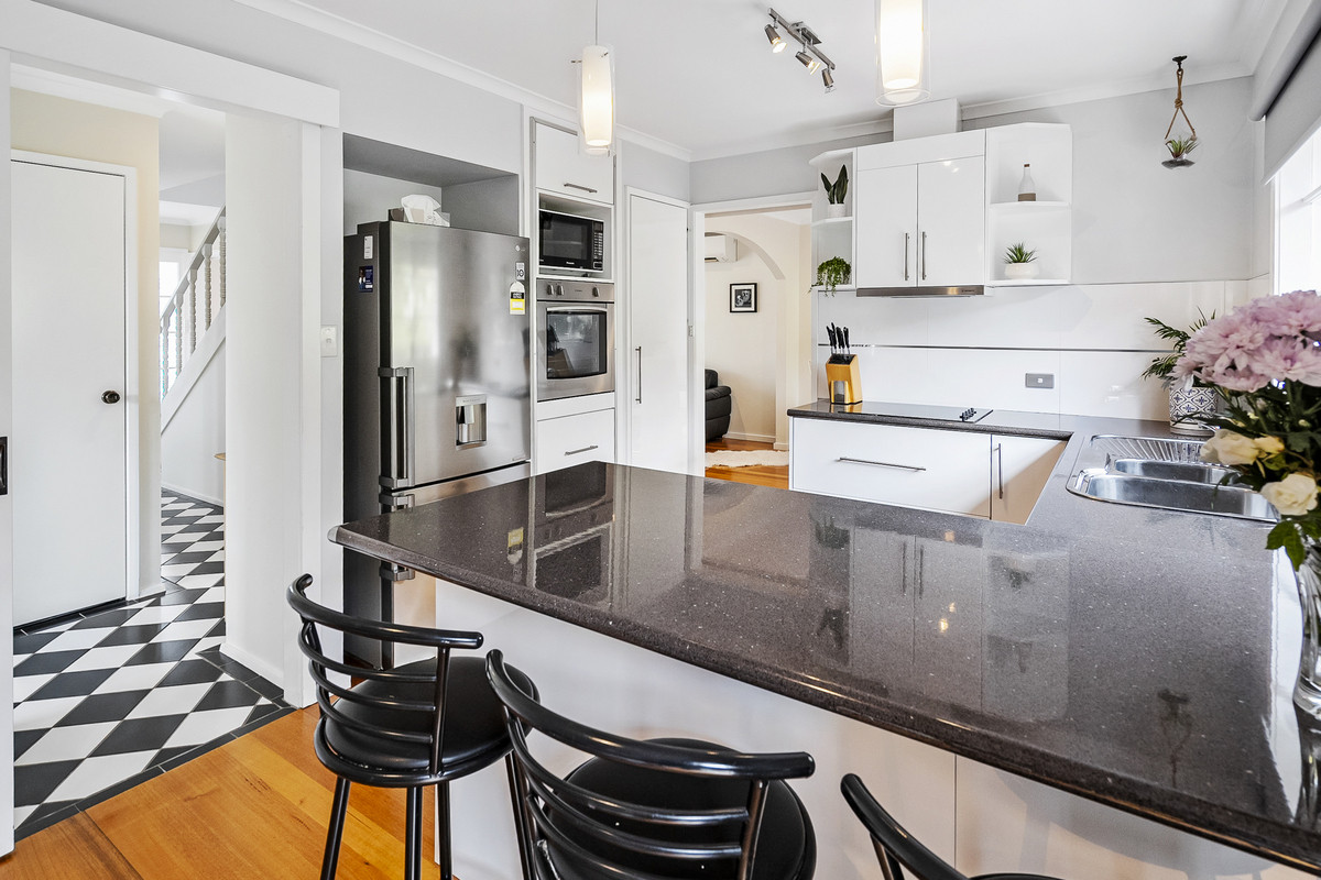 68 Suncoast Drive, Blackmans Bay, TAS, 7052 - Image 10