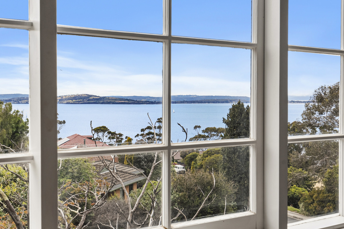 68 Suncoast Drive, Blackmans Bay, TAS, 7052 - Image 15