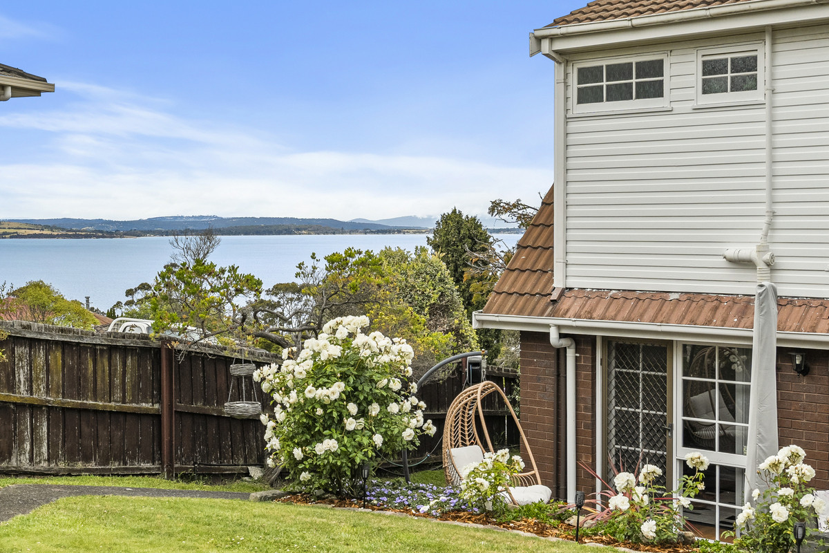 68 Suncoast Drive, Blackmans Bay, TAS, 7052 - Image 24