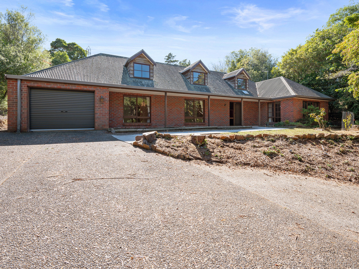 9 Highfield Road, Ambleside, TAS, 7310 - Image 1