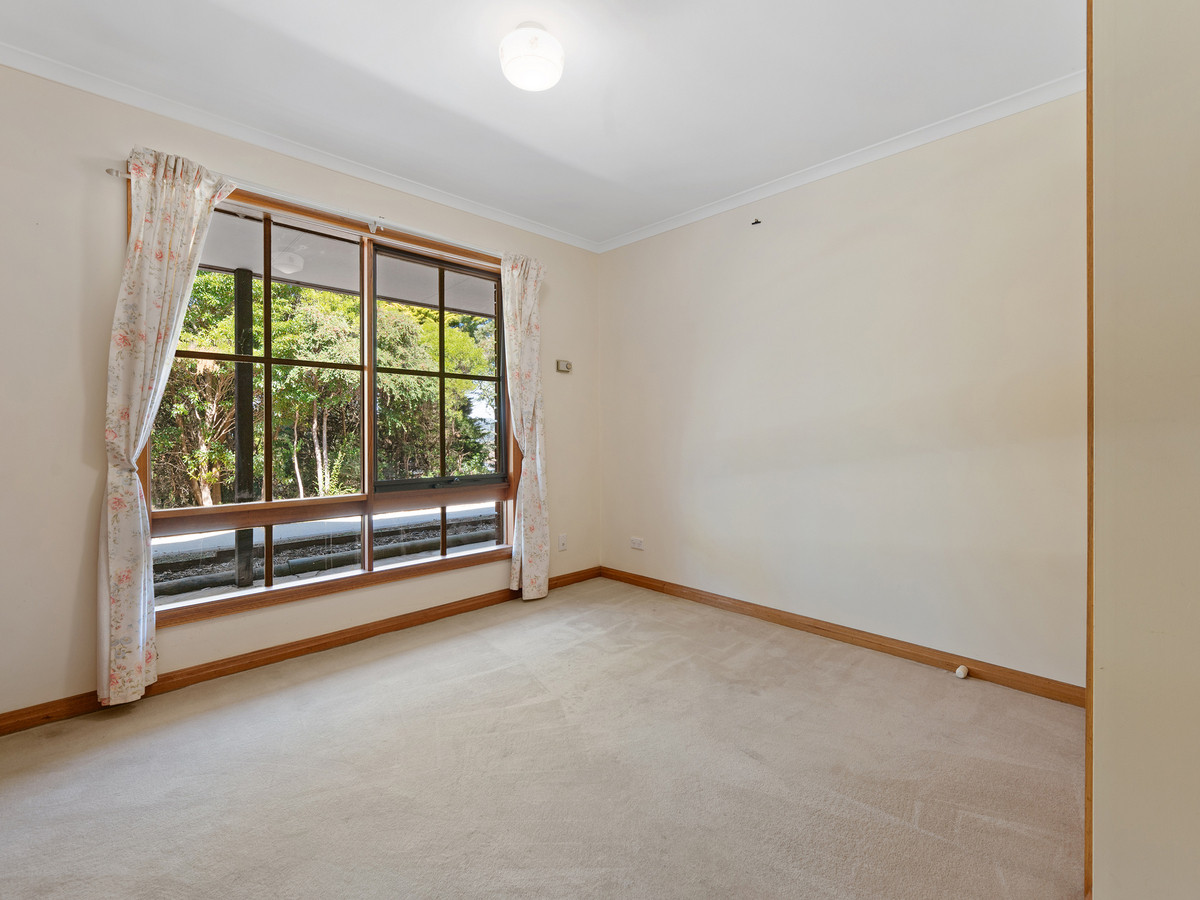 9 Highfield Road, Ambleside, TAS, 7310 - Image 12