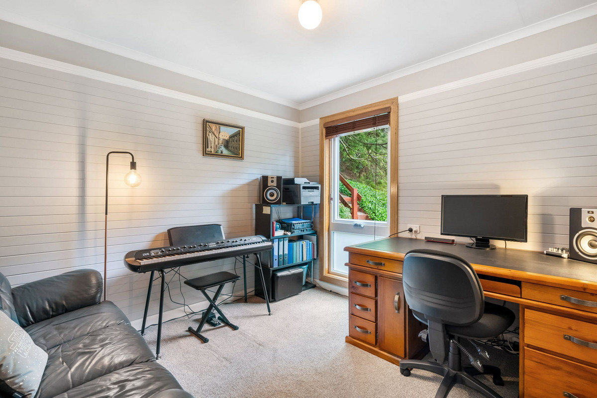 22 Curtis Avenue, South Hobart, TAS, 7004 - Image 14