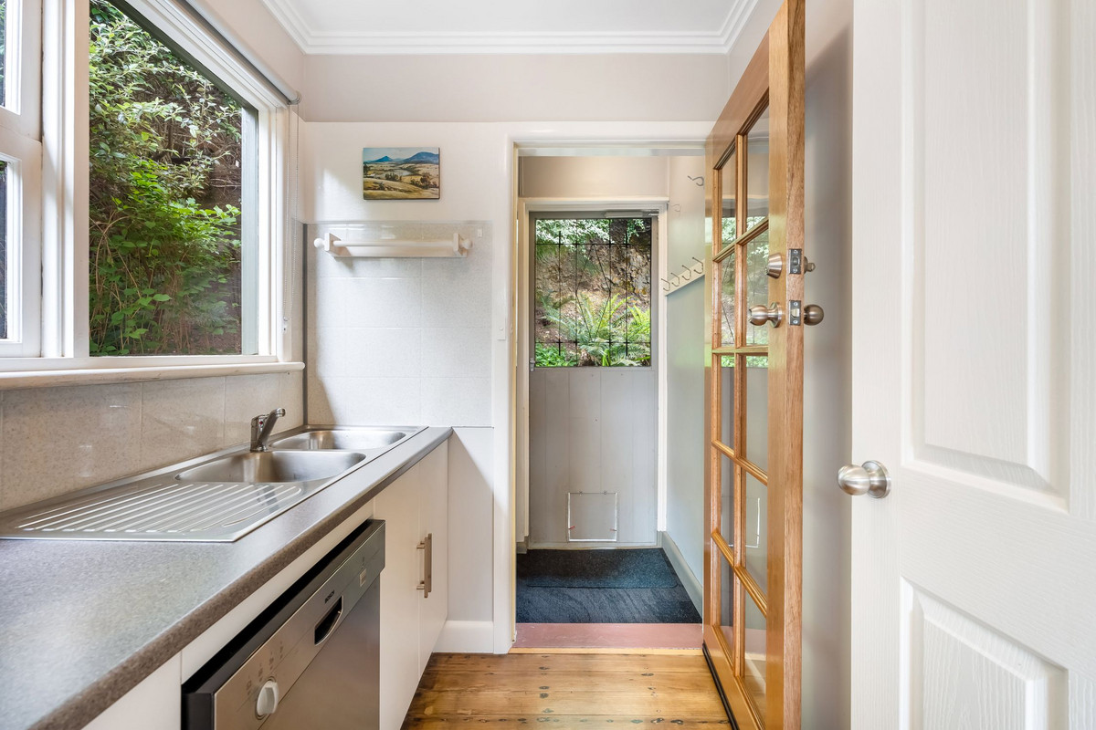 22 Curtis Avenue, South Hobart, TAS, 7004 - Image 12