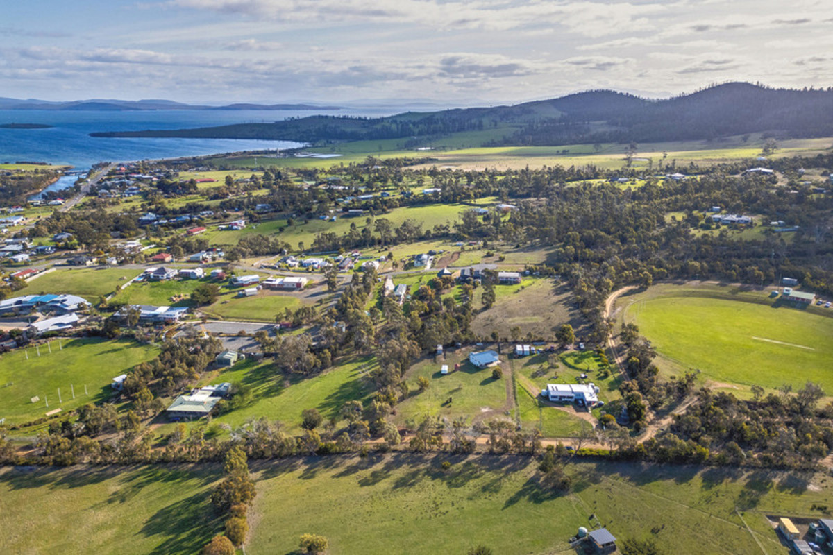 2/41 Imlay Street, Dunalley, TAS, 7177 - Image 11