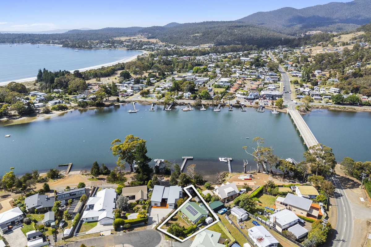 17 Erica Street, Orford, TAS, 7190 - Image 2