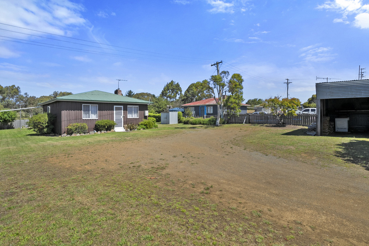 13 Cruttenden Street, Buckland, TAS, 7190 - Image 18