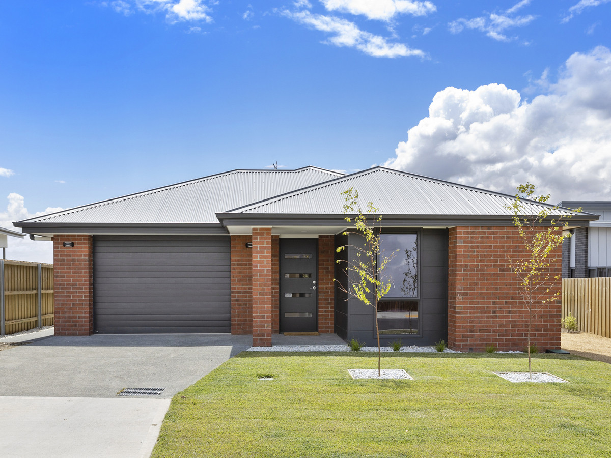 11 Saw Mill Court, Austins Ferry, TAS, 7011 - Image 1