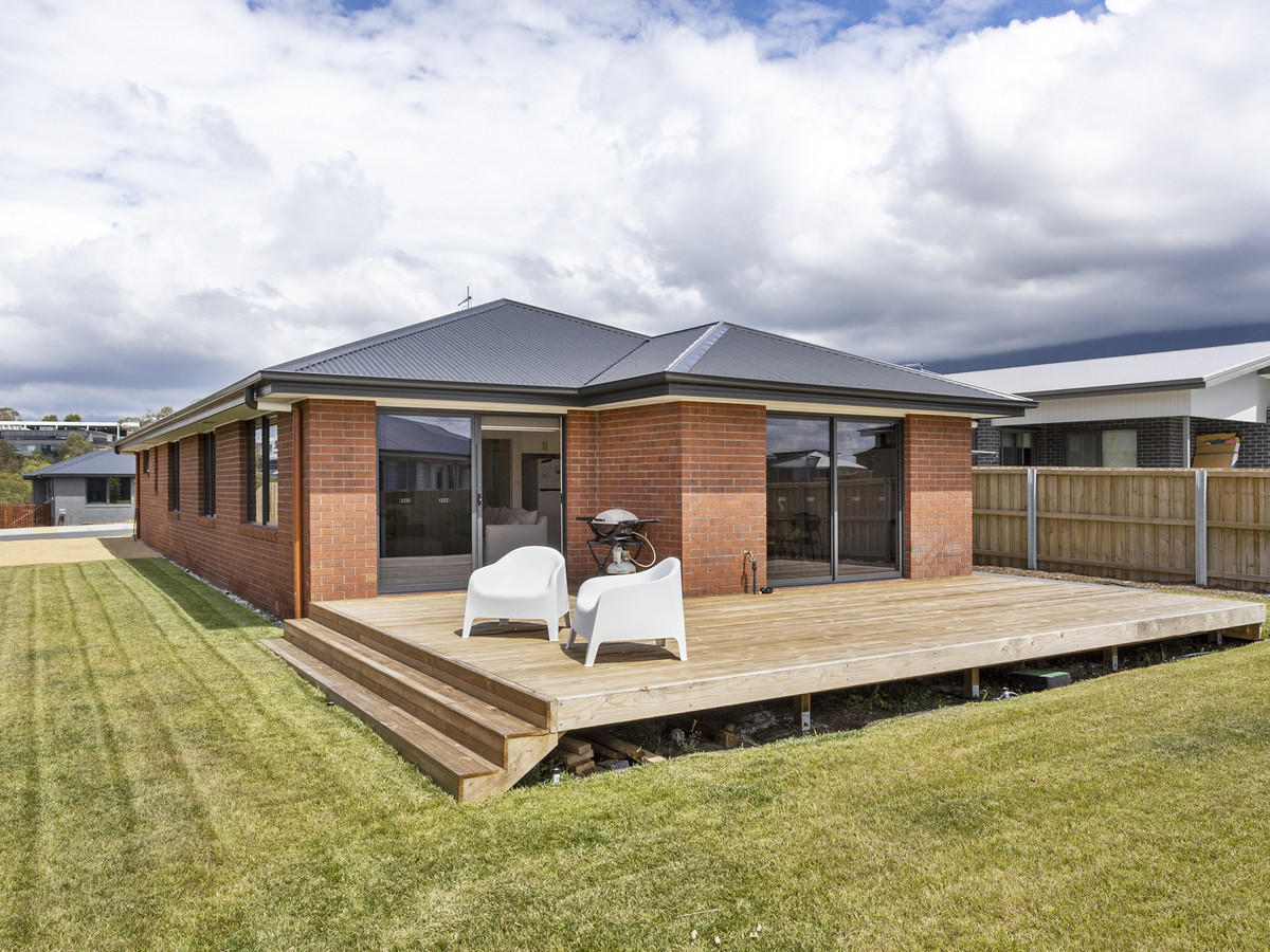 11 Saw Mill Court, Austins Ferry, TAS, 7011 - Image 2