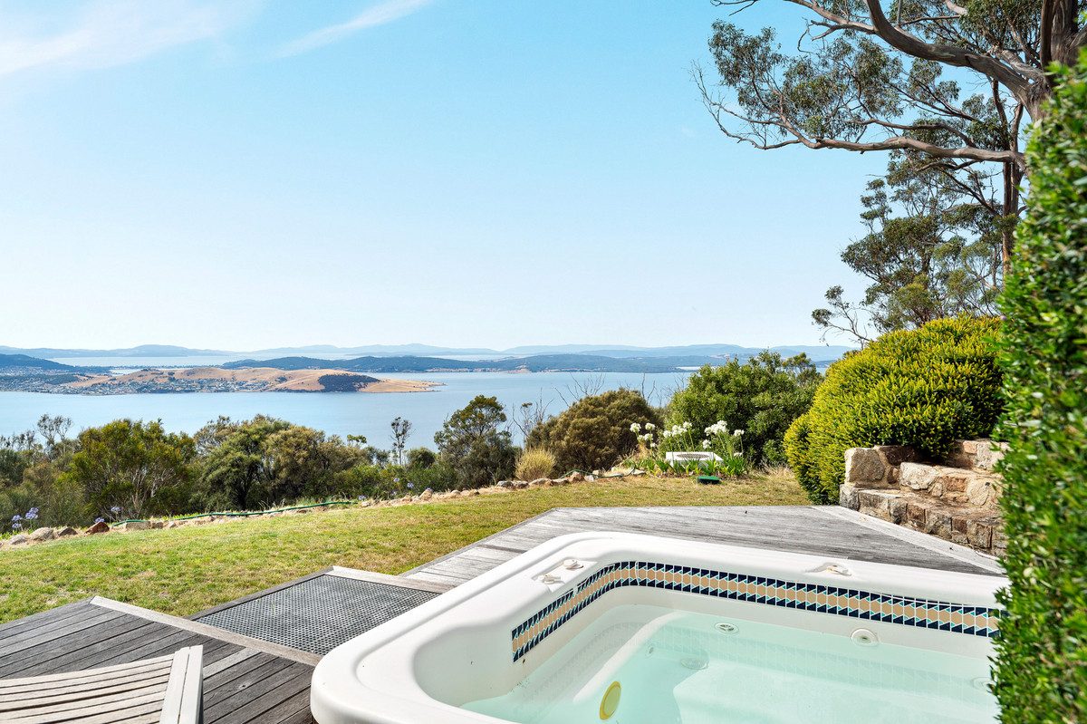 39 Broughton Avenue, Mount Nelson, TAS, 7007 - Image 8