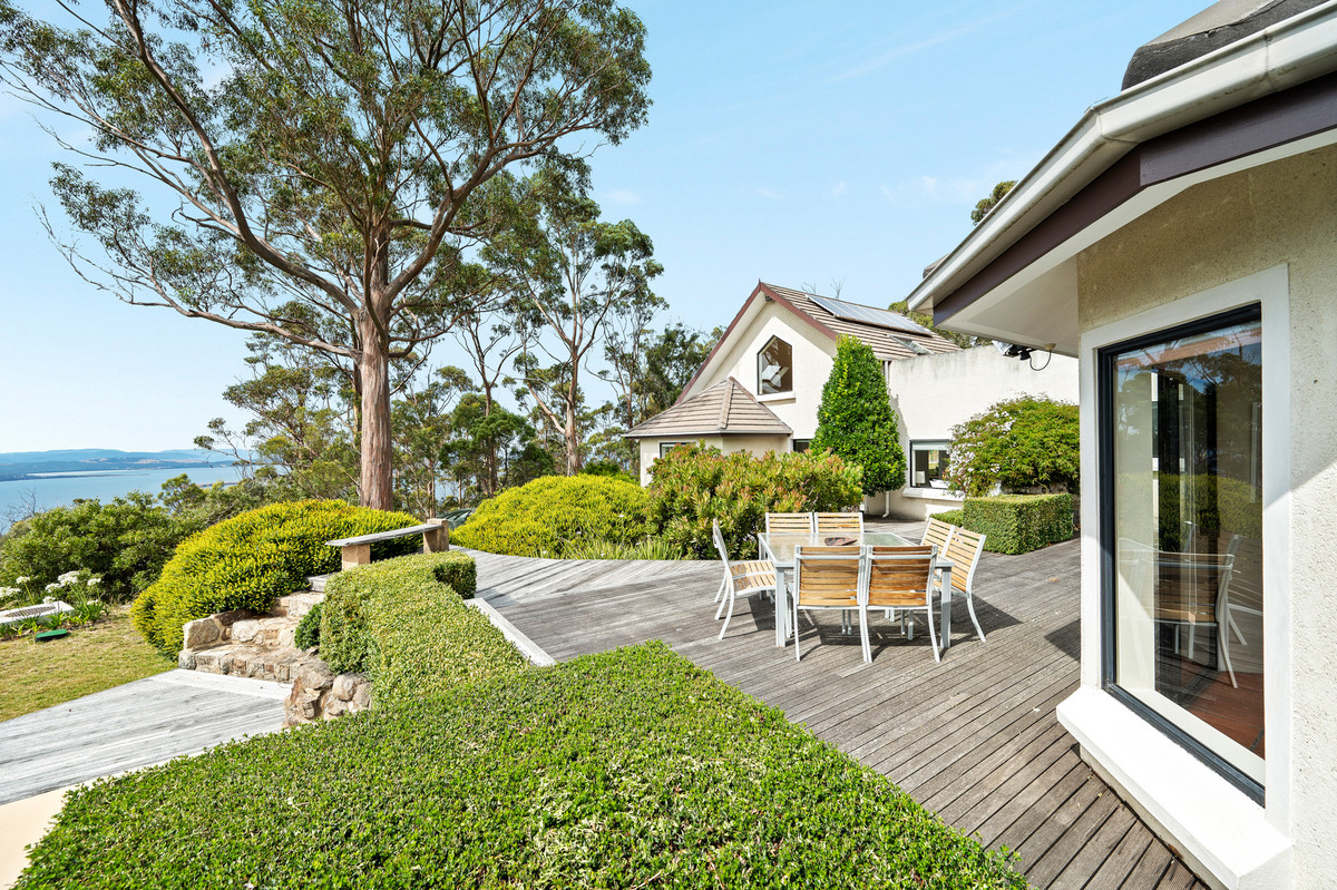 39 Broughton Avenue, Mount Nelson, TAS, 7007 - Image 4