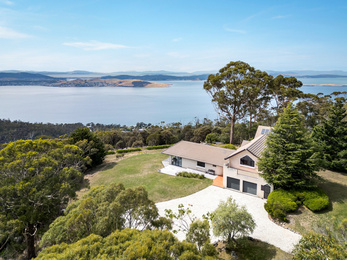 39 Broughton Avenue, Mount Nelson, TAS, 7007 - Image 30