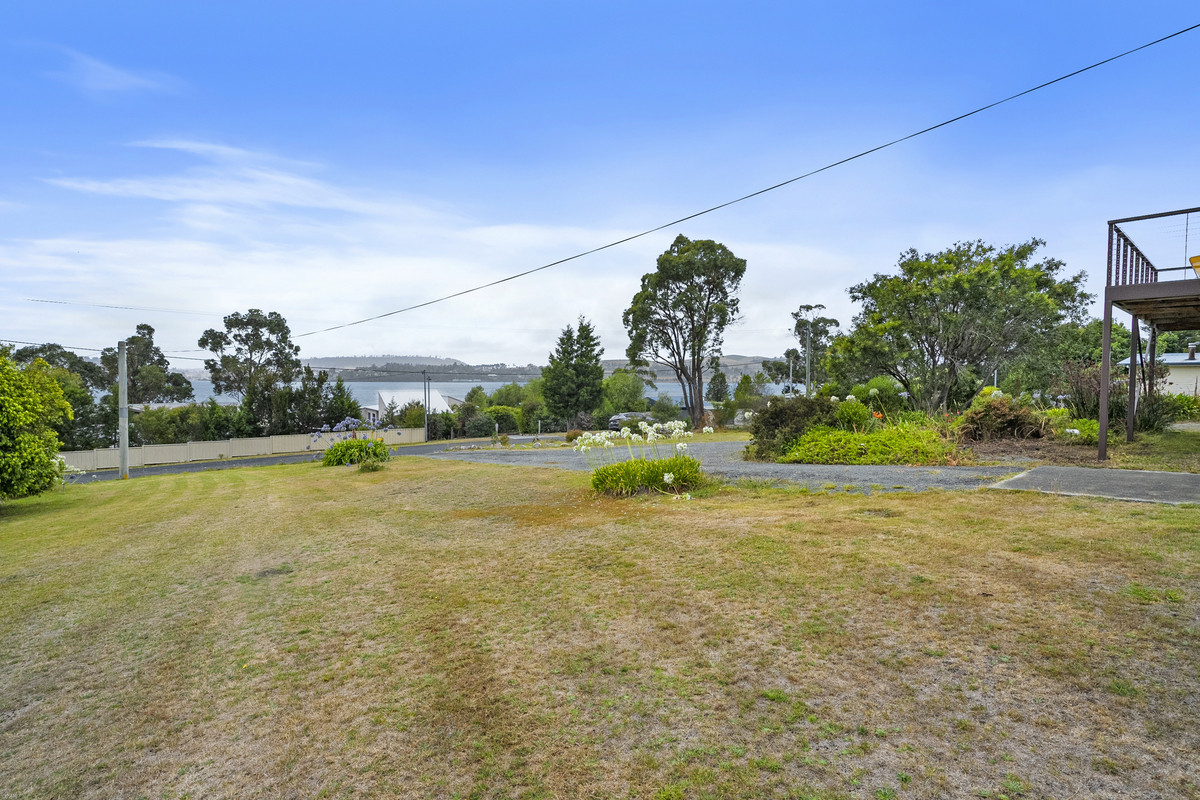 28 Barton Avenue, Triabunna, TAS, 7190 - Image 20