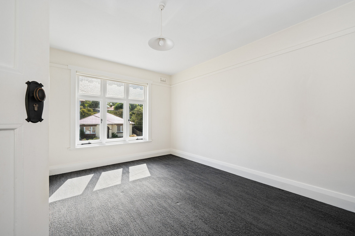 10-12 Byron Street, Sandy Bay, TAS, 7005 - Image 11