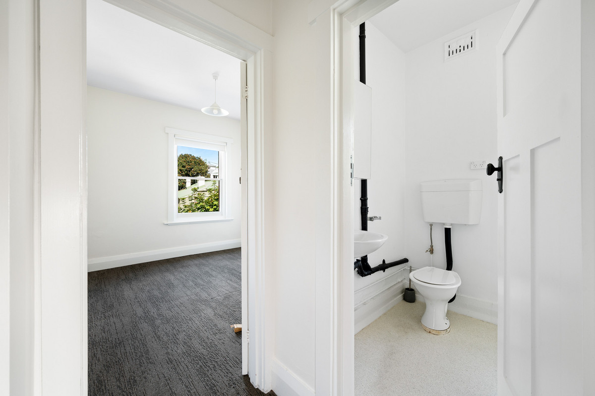 10-12 Byron Street, Sandy Bay, TAS, 7005 - Image 16