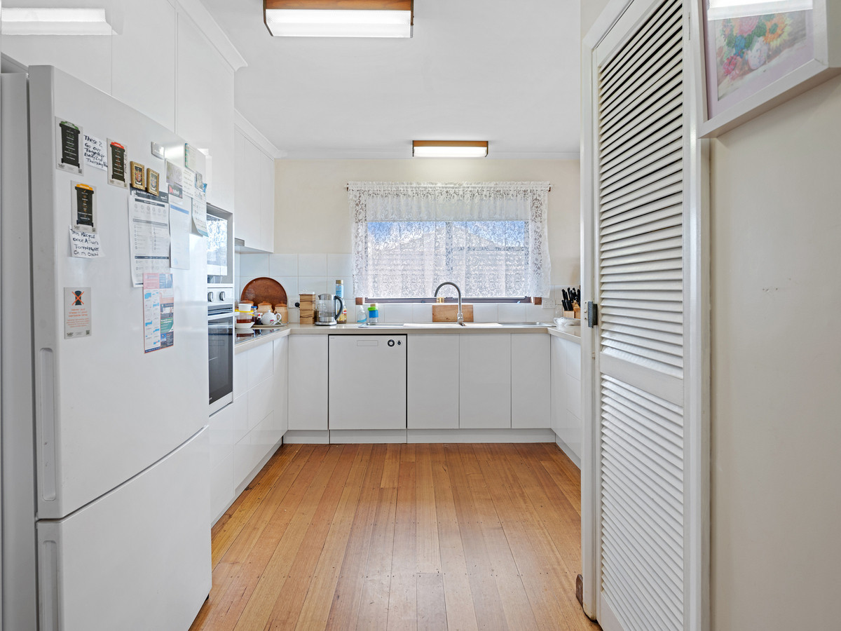 92 Bel-Air Crescent, East Devonport, TAS, 7310 - Image 13