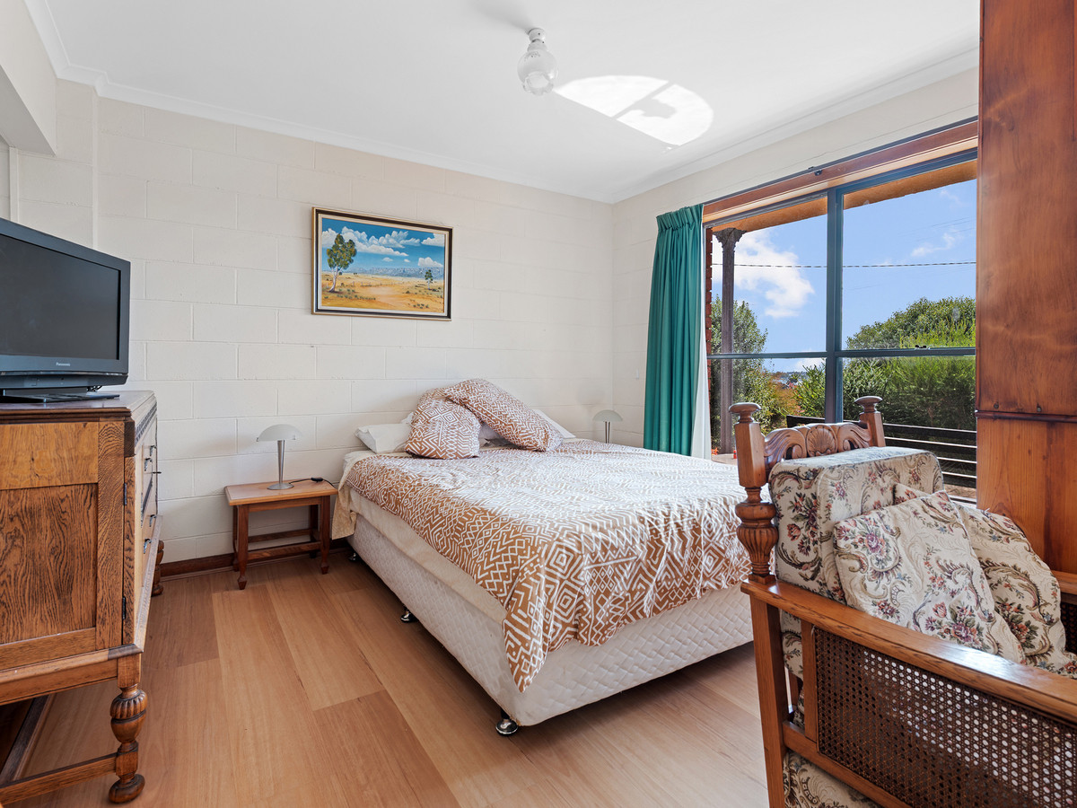 92 Bel-Air Crescent, East Devonport, TAS, 7310 - Image 16