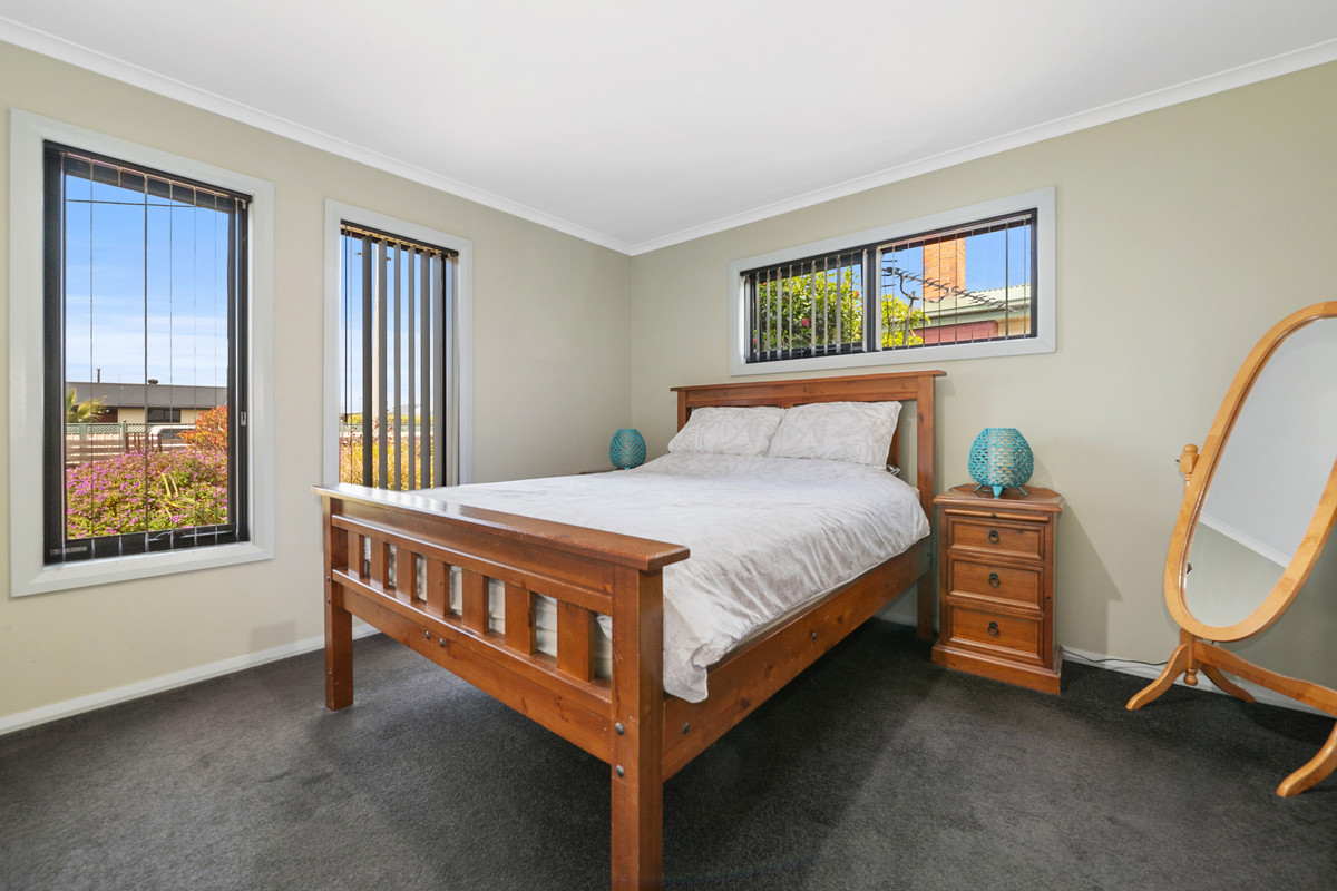 2 Caringa Place, Devonport, TAS, 7310 - Image 6