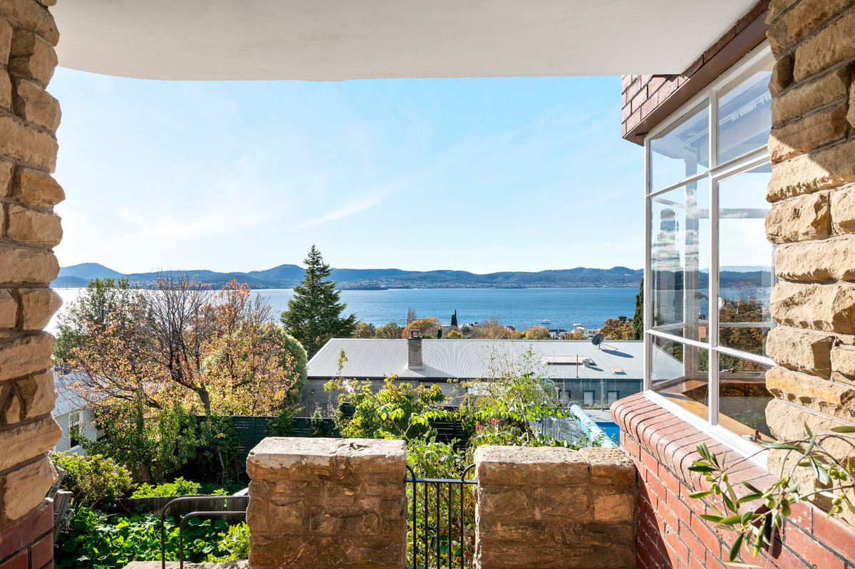 18 Red Chapel Avenue, Sandy Bay, TAS, 7005 - Image 2