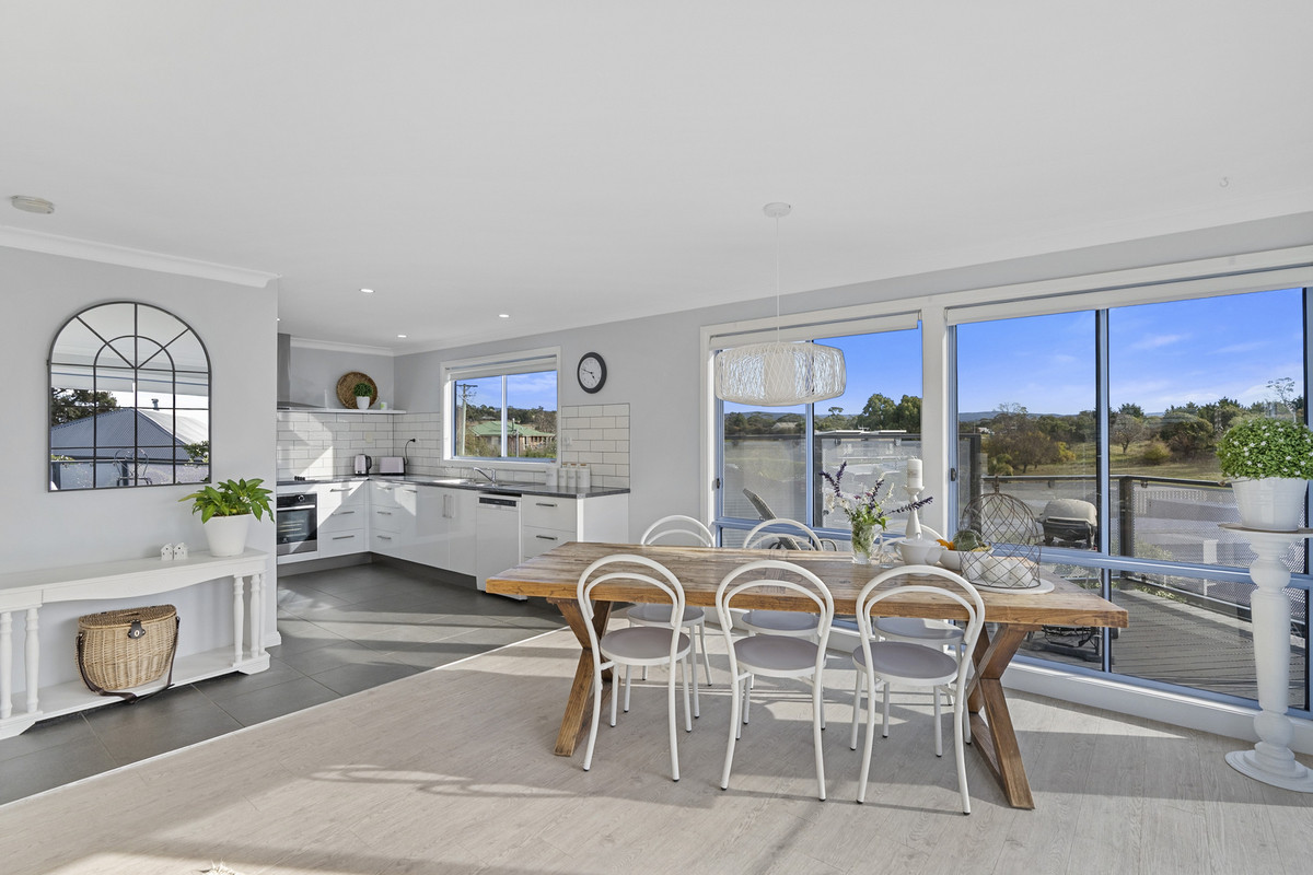 1/2 Meredith Court, Swansea, TAS, 7190 - Image 1