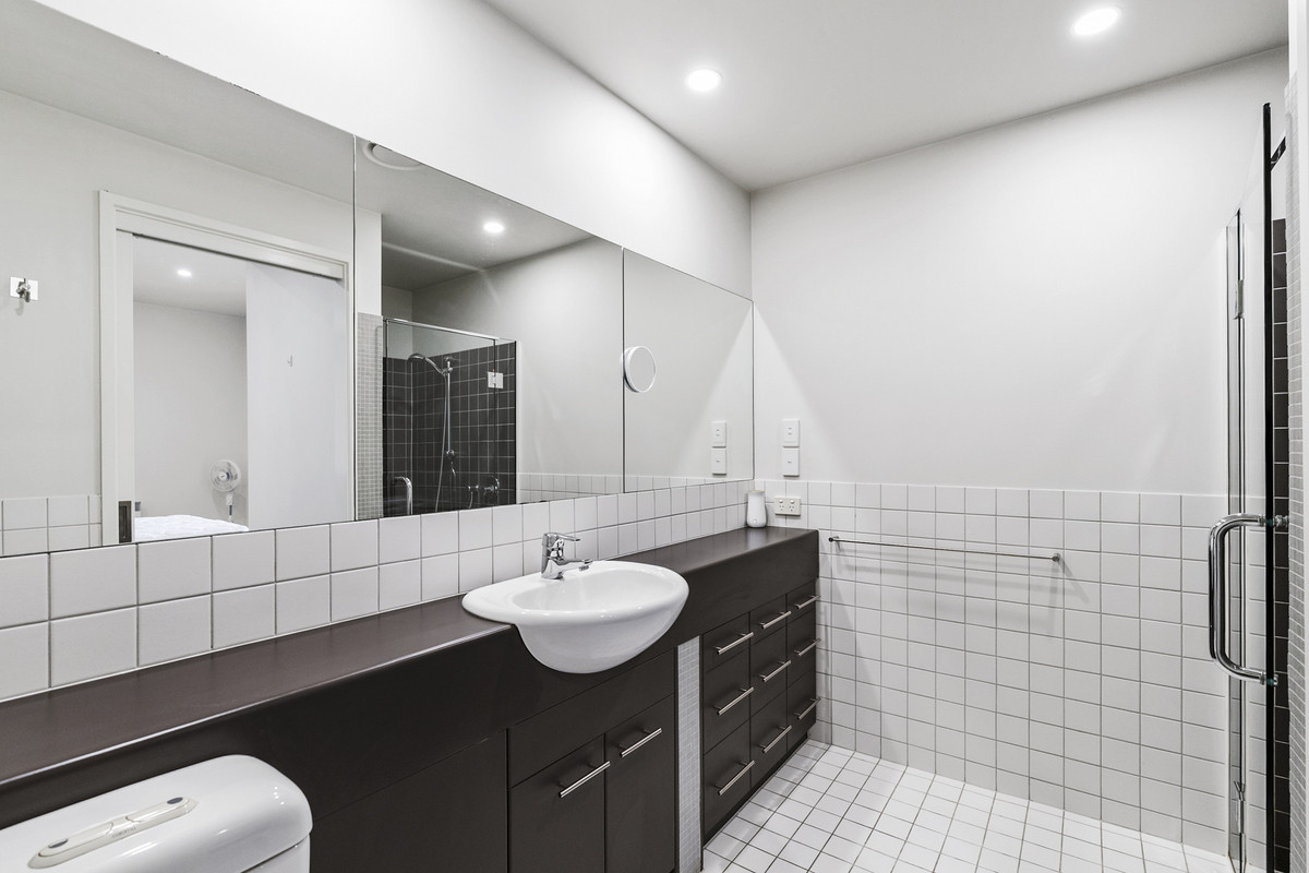 2/25 Davey Street, Hobart, TAS, 7000 - Image 7