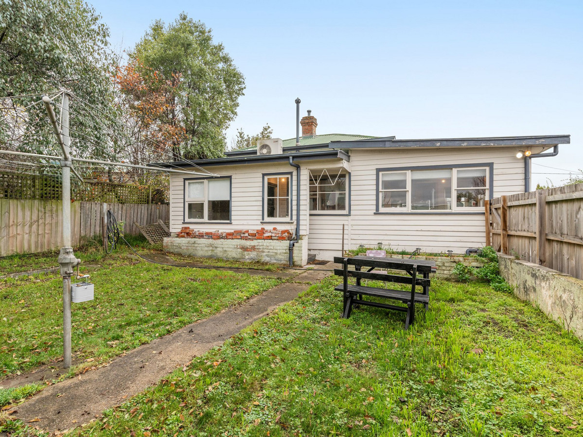 33 Gunn Street, Devonport, TAS, 7310 - Image 16