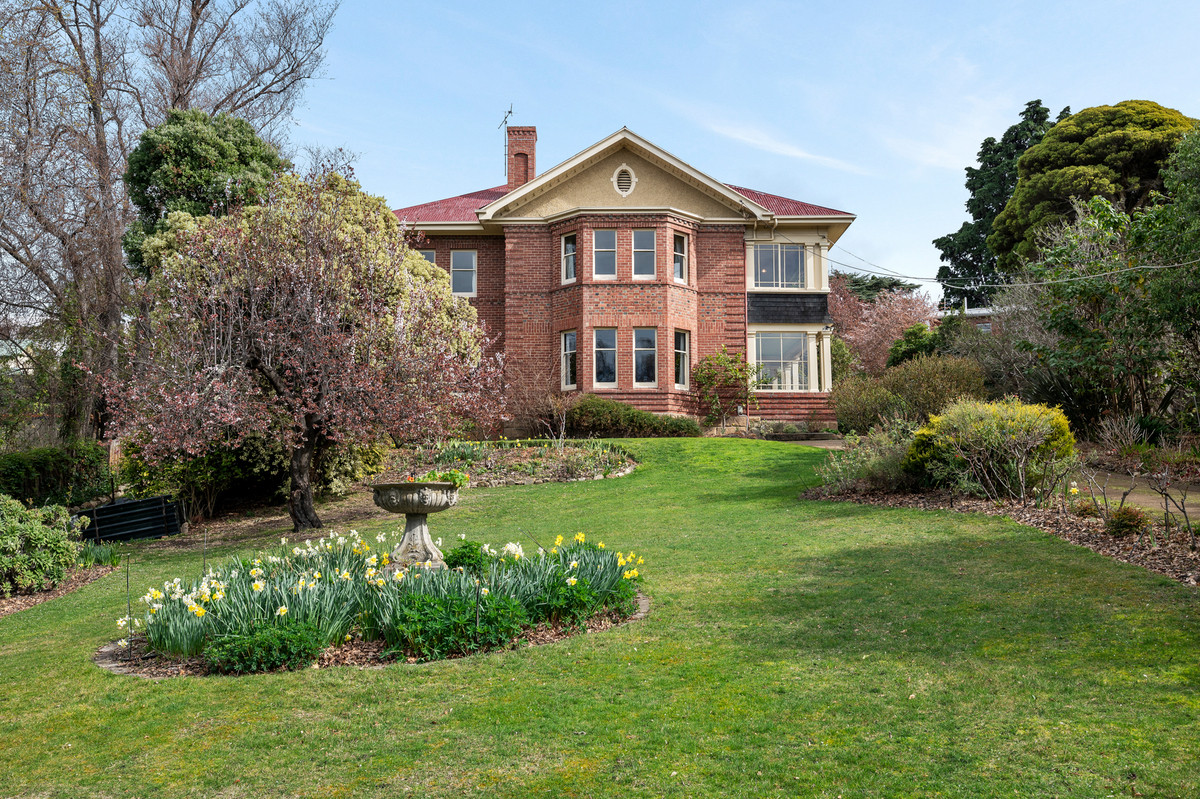 454 Elizabeth Street, North Hobart, TAS, 7000 - Image 1