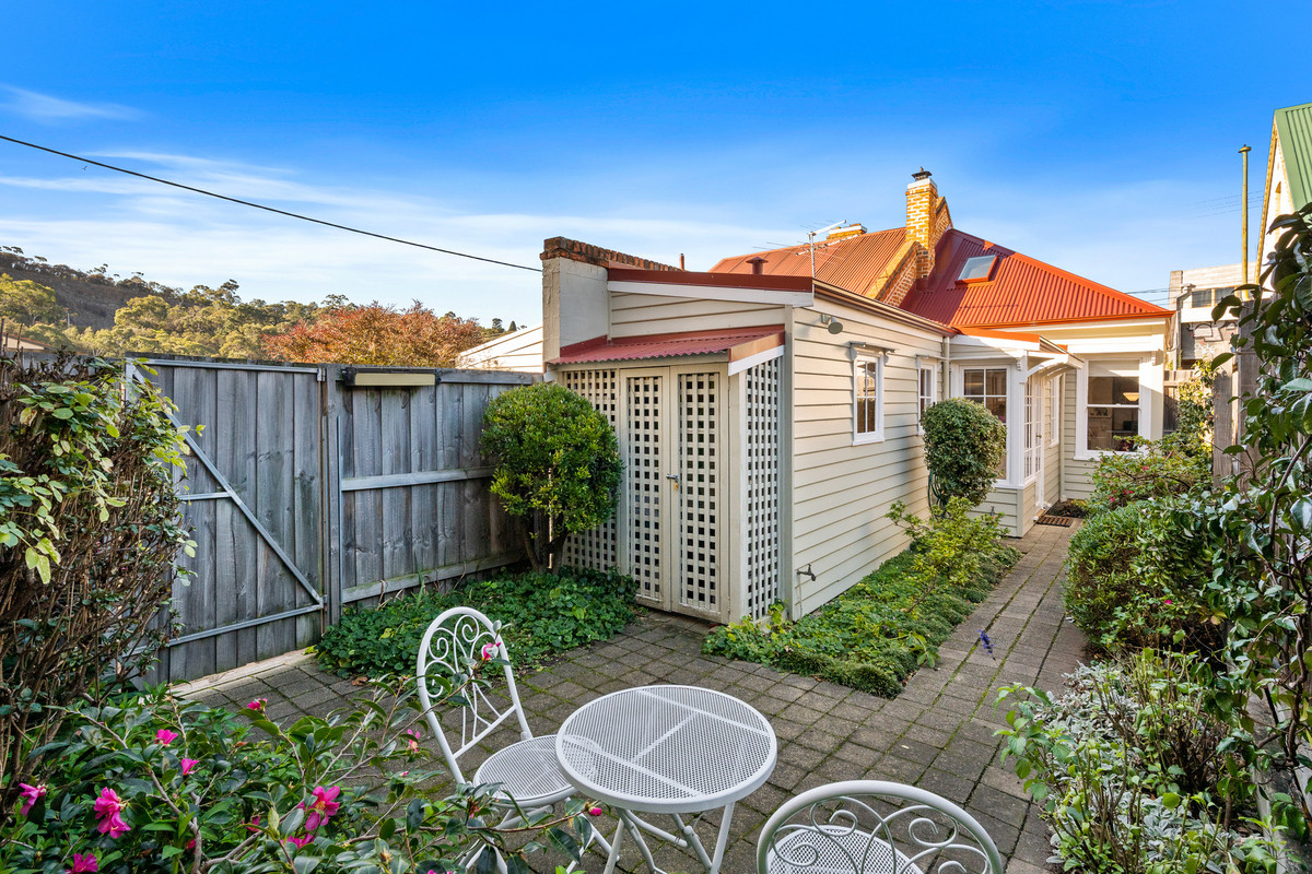 Feltham Cottage 33 Feltham Street, North Hobart, TAS, 7000 - Image 1