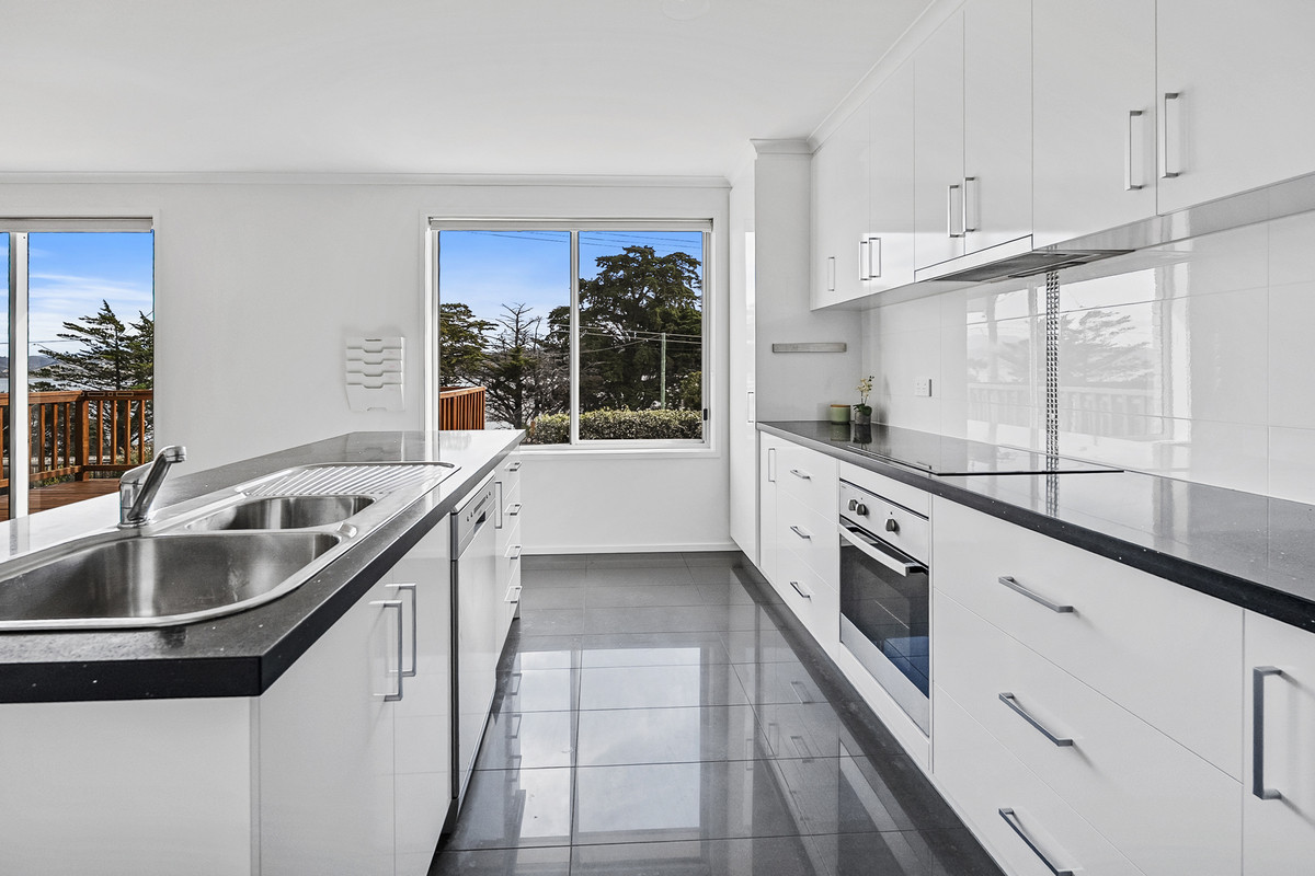 2 Barilla Court, Midway Point, TAS, 7171 - Image 12