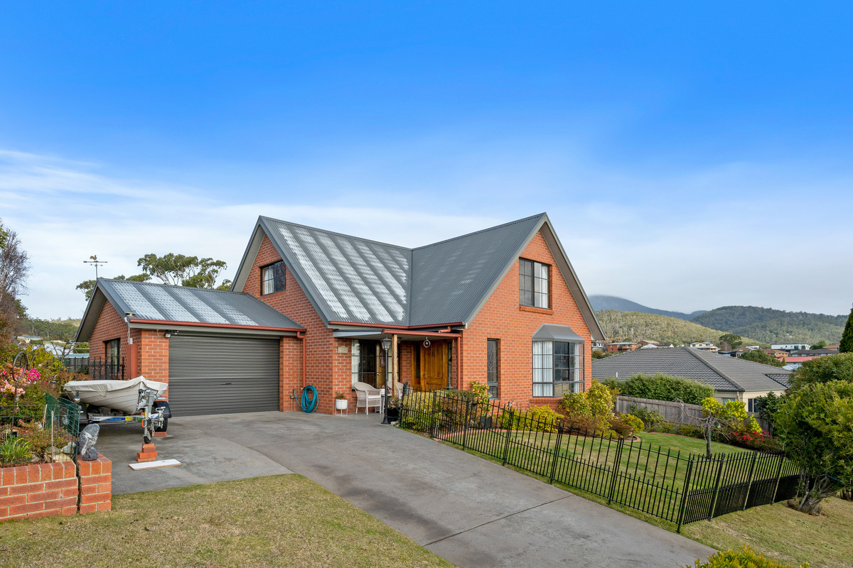 57 Rosehill Crescent, Lenah Valley, TAS, 7008 - Image 2